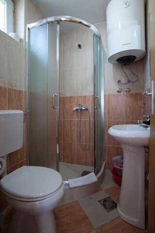 Гостевой дом Guest House Đurašević Свети-Стефан Двухместный номер с 2 отдельными кроватями-2