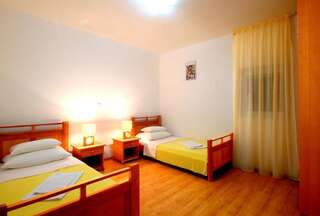 Гостевой дом Guest House Đurašević Свети-Стефан Семейные апартаменты-7