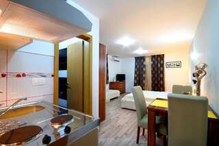 Гостевой дом Guest House Đurašević Свети-Стефан Номер-студио (для 3 взрослых)-8